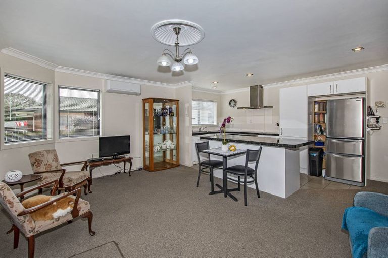 Photo of property in 1-2/8a Lilian Street, Te Kamo, Whangarei, 0112