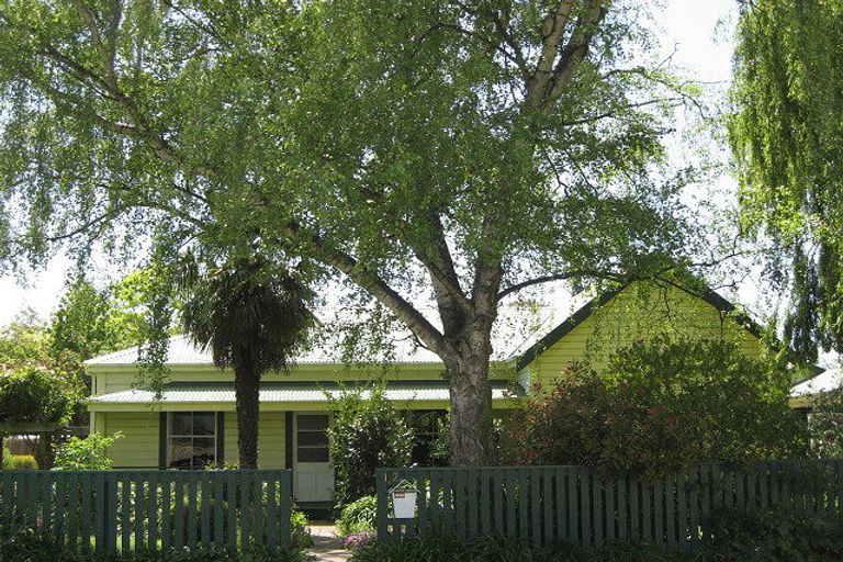 Photo of property in 12 Ward Street, Springlands, Blenheim, 7201