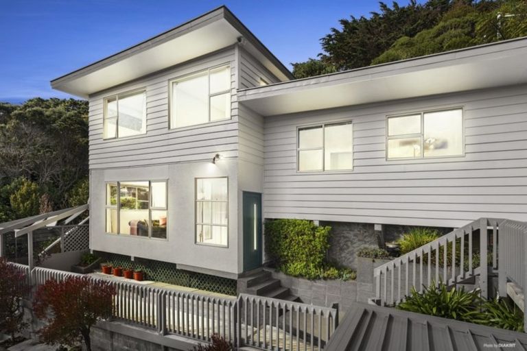 Photo of property in 11 Edgeware Road, Wilton, Wellington, 6012