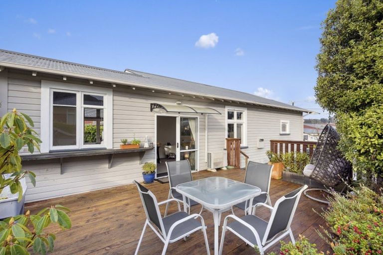 Photo of property in 16 Saint Albans Street, Bradford, Dunedin, 9011