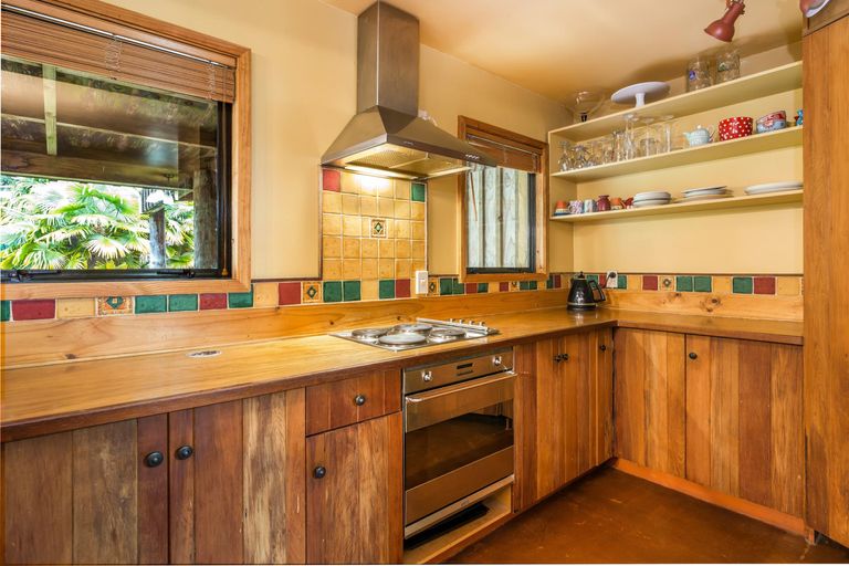 Photo of property in 6 Astelia Way, Waipahihi, Taupo, 3330