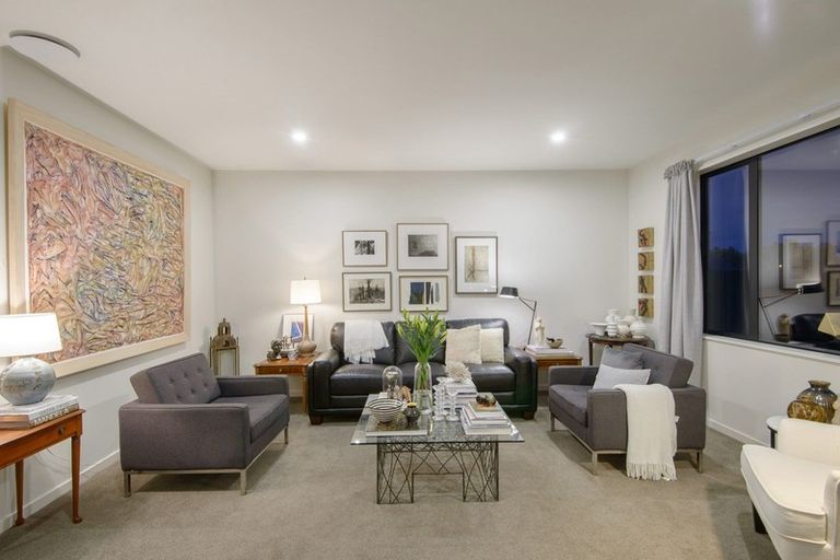 Photo of property in 22 Awa Place, Rangiora, 7400