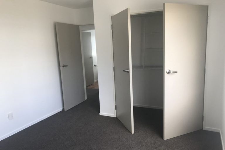 Photo of property in 19 Marjory Close, Broadmeadows, Wellington, 6035