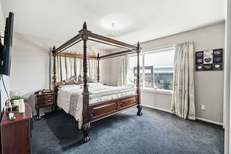 Photo of property in 83 Tedder Avenue, North New Brighton, Christchurch, 8083