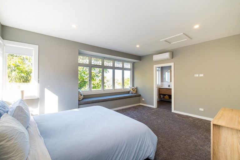 Photo of property in 10 Lincoln Road, Bluff Hill, Napier, 4110