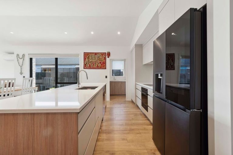 Photo of property in 17 Arohanui Road, Karaka, 2124