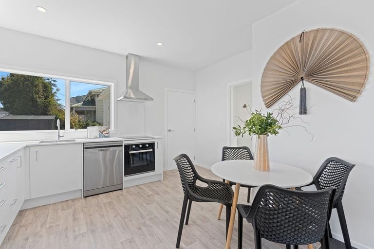 Photo of property in 60 Melbourne Street, South Dunedin, Dunedin, 9012