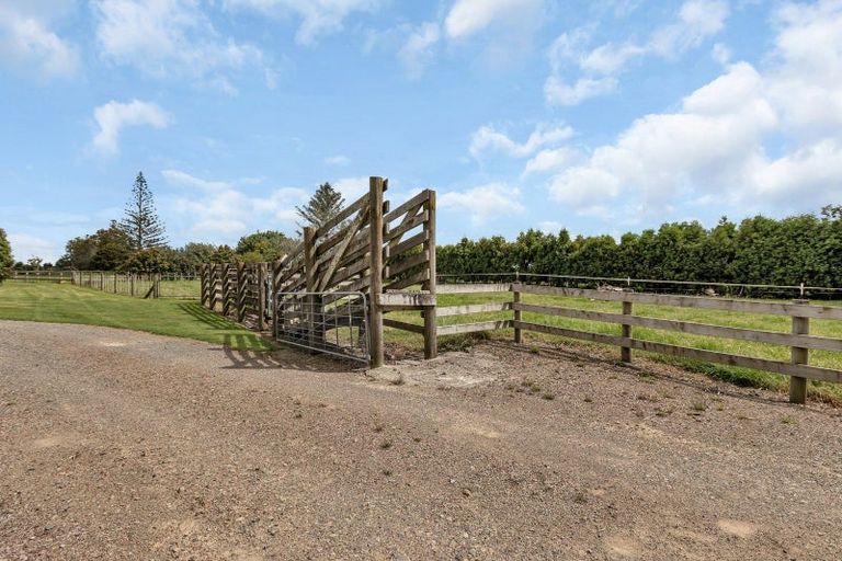 Photo of property in 712 One Tree Point Road, Ruakaka, Whangarei, 0171