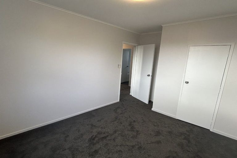 Photo of property in 7a Clayburn Road, Glen Eden, Auckland, 0602