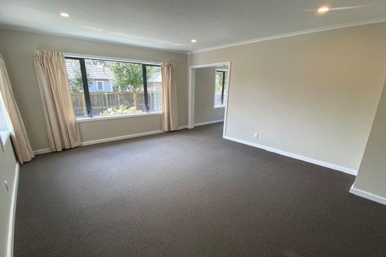 Photo of property in 1/64 Peer Street, Upper Riccarton, Christchurch, 8041