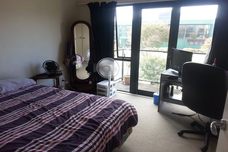 Photo of property in 130 Mays Road, St Albans, Christchurch, 8052