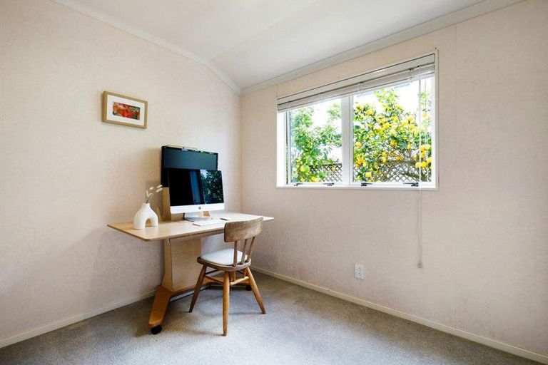 Photo of property in 24a Williams Street, Cambridge, 3434