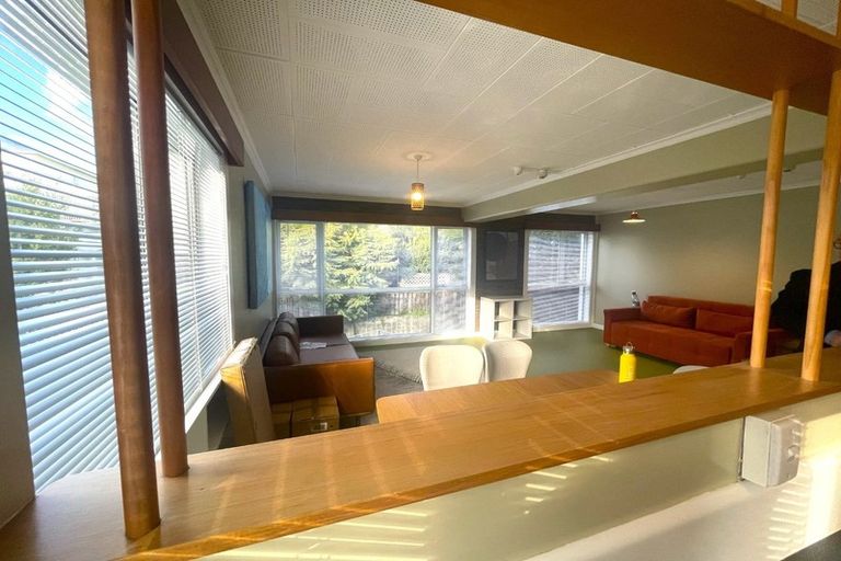 Photo of property in Victoria Court, 8/4 Queen Street, Mount Victoria, Wellington, 6011