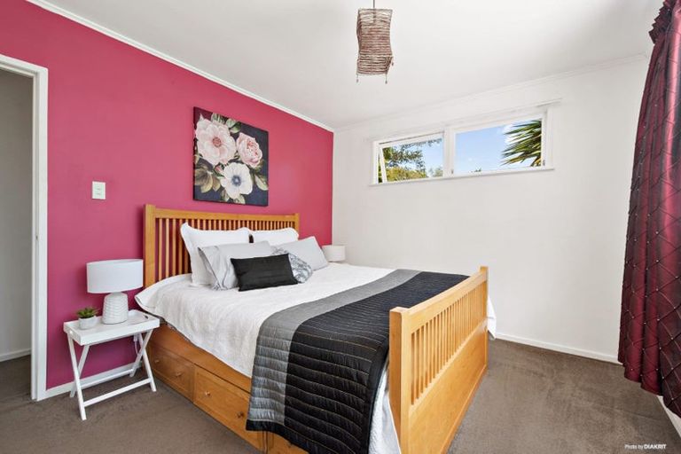 Photo of property in 36 Weatherly Road, Torbay, Auckland, 0630