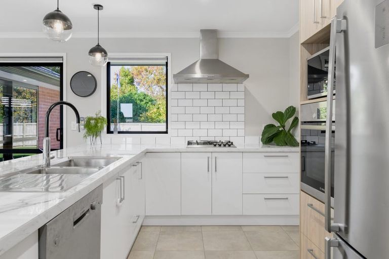 Photo of property in 279 Dixon Road, Fitzroy, Hamilton, 3206