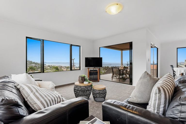 Photo of property in 9a Brightside Road, Stanmore Bay, Whangaparaoa, 0932