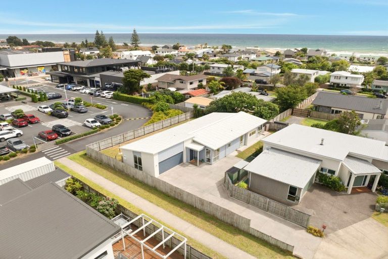 Photo of property in 15 Spinifex Street, Papamoa Beach, Papamoa, 3118