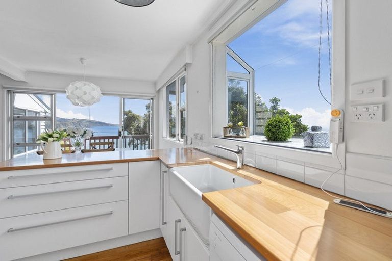 Photo of property in 36 Roys Road, Plimmerton, Porirua, 5026