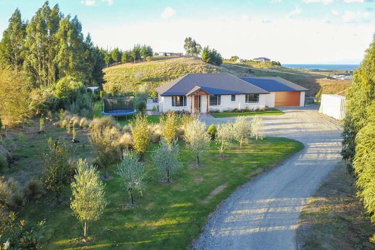 Photo of property in 24 Macs Ridge Road, Oamaru North, Oamaru, 9492