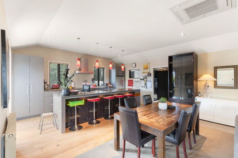 Photo of property in 38 Rere Road, Lake Hayes, Queenstown, 9304