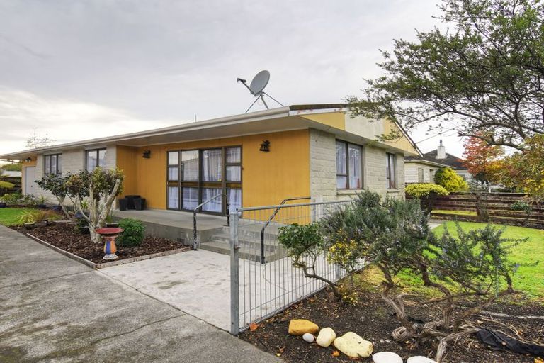 Photo of property in 28 Vivian Street, Solway, Masterton, 5810