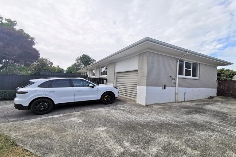 Photo of property in 10 Whiteacres Drive, Sunnyhills, Auckland, 2010