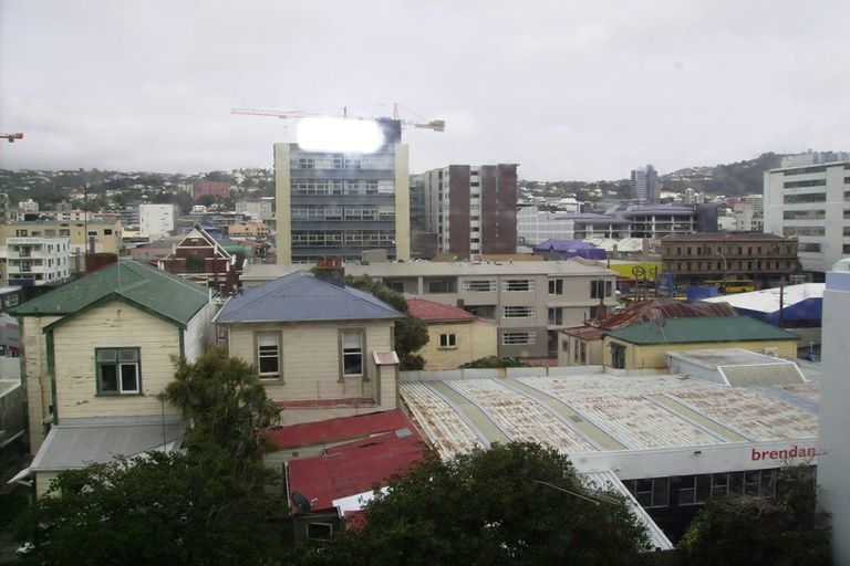 Photo of property in 2 Moncrieff Street, Mount Victoria, Wellington, 6011