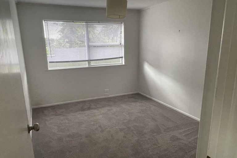 Photo of property in 8 Kea Place, Mangere Bridge, Auckland, 2022