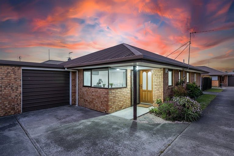 Photo of property in 82b Percival Street, Rangiora, 7400