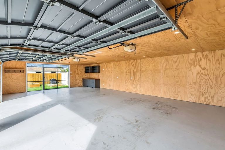 Photo of property in 14 Lee Street, Southbridge, 7602