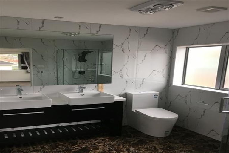 Photo of property in 3a Livingstone Street, Milford, Auckland, 0620