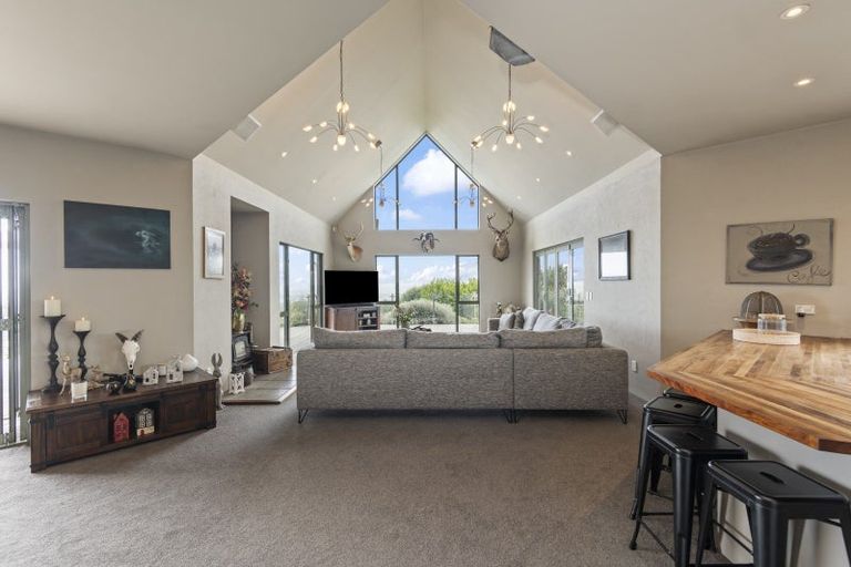 Photo of property in 307 Ngahere Park Road, Turitea, Palmerston North, 4472