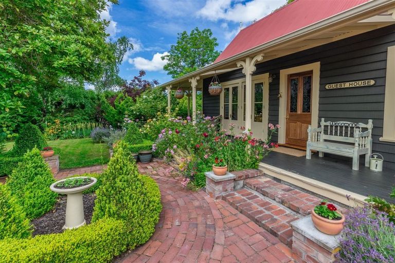 Photo of property in 76 Newnham Street, Rangiora, 7400