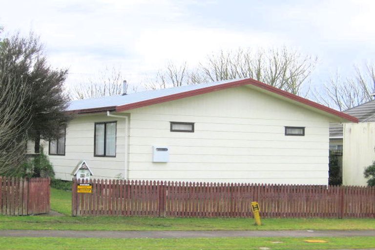 Photo of property in 28 Derby Street, Nawton, Hamilton, 3200