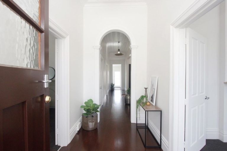 Photo of property in 48 Waldegrave Street, Palmerston North, 4410