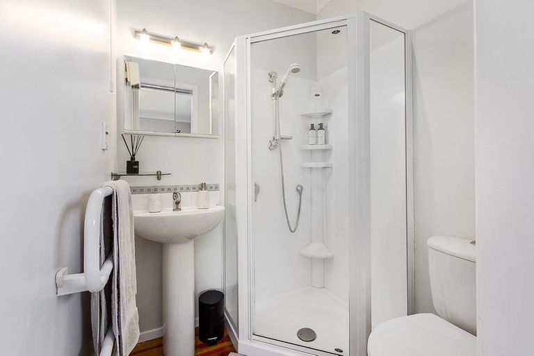 Photo of property in 13 Saint Edmund Crescent, Tawa, Wellington, 5028