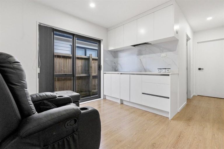 Photo of property in 13 Hard Beech Street, Takanini, 2110