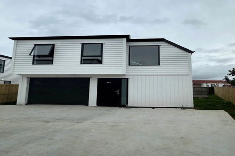 Photo of property in 60c Heybridge Street, Manurewa, Auckland, 2102