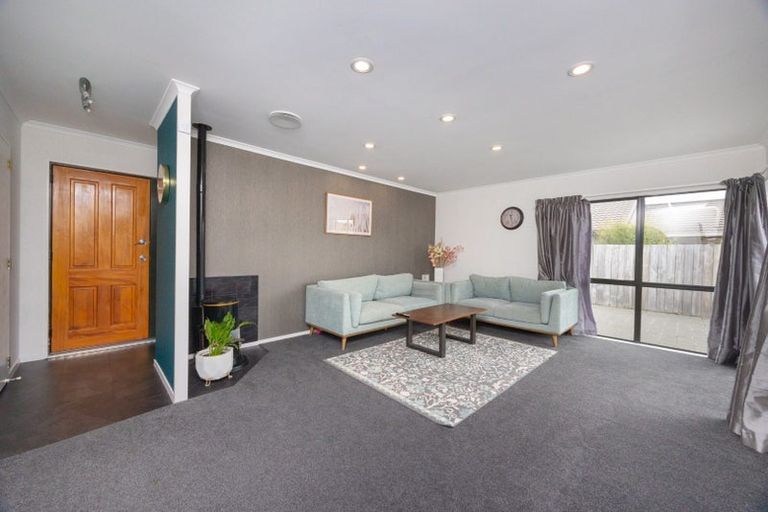 Photo of property in 10 Parnell Heights Drive, Kelvin Grove, Palmerston North, 4414