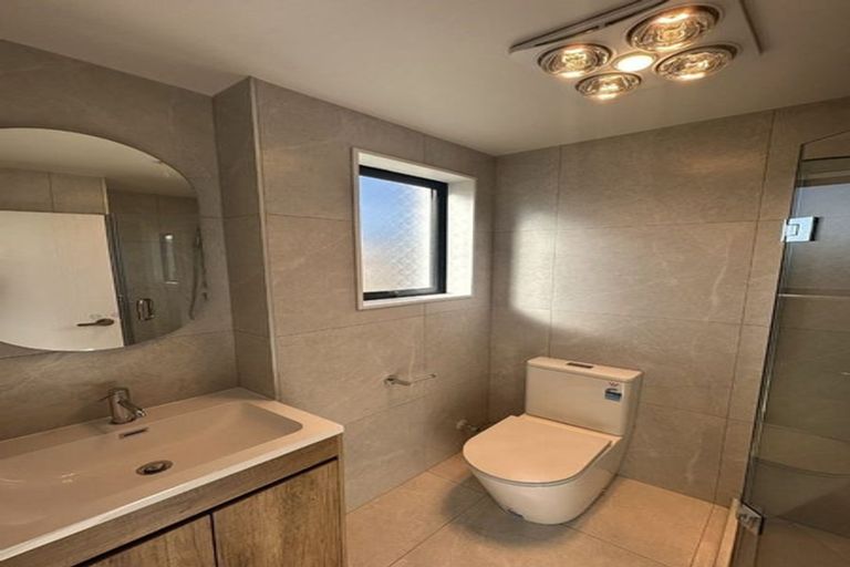 Photo of property in 16 Tukauri Place, Papakura, 2110