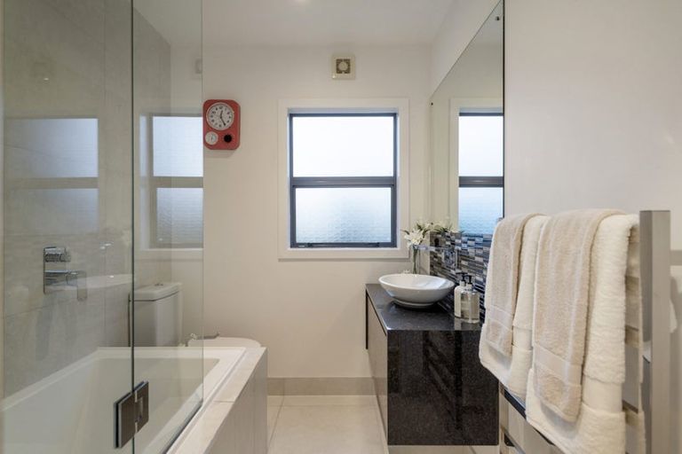 Photo of property in 6 Hobson Heights Road, Lucas Heights, Auckland, 0632