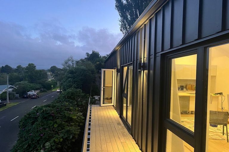 Photo of property in 12 Frankley Road, Westown, New Plymouth, 4310