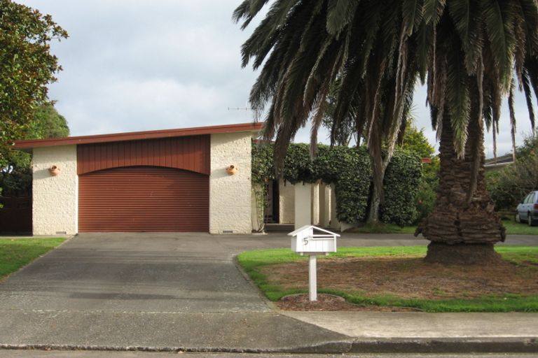 Photo of property in 5 Kingswood Grove, Raumati Beach, Paraparaumu, 5032