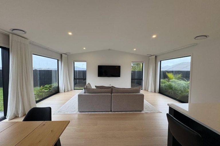 Photo of property in 10 Bosun Place, Flagstaff, Hamilton, 3210