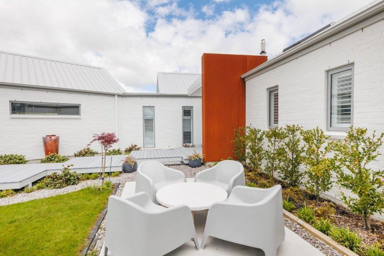 Photo of property in 12 Colquhoun Way, Kelvin Grove, Palmerston North, 4470