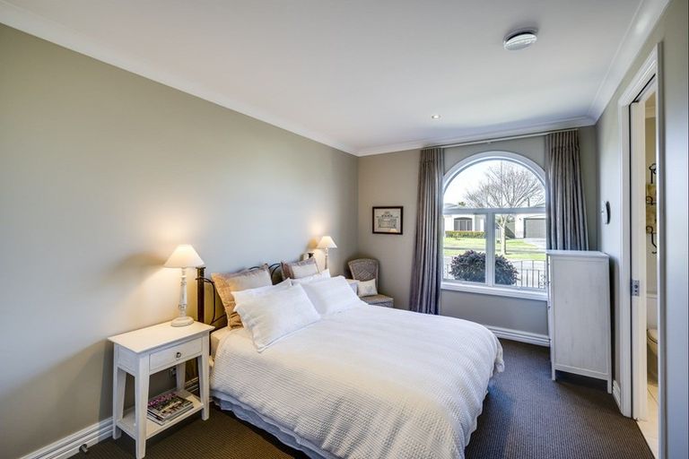 Photo of property in 24 Pacific Avenue, Poraiti, Napier, 4112