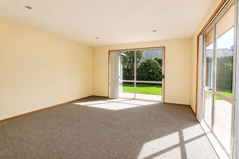 Photo of property in 187 Withells Road, Avonhead, Christchurch, 8042