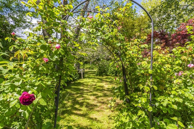 Photo of property in 25 Ratanui Road, Paraparaumu, 5032