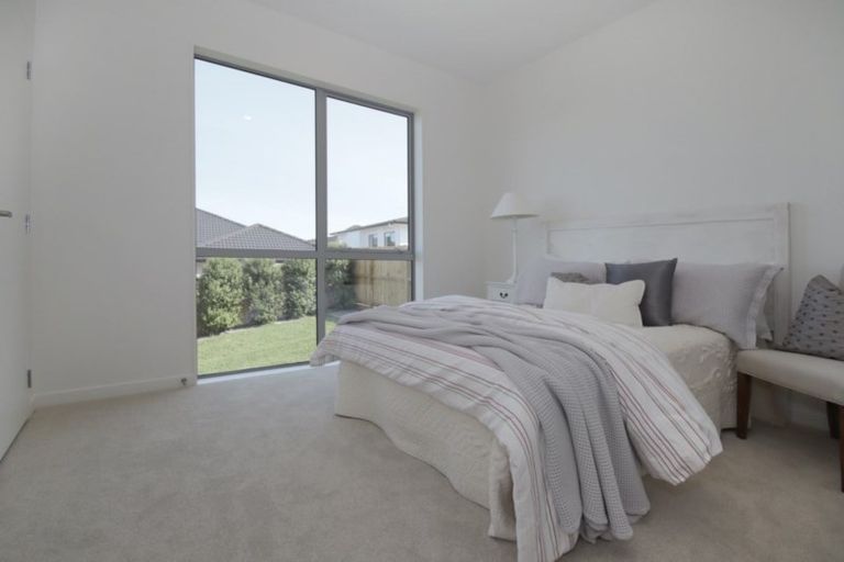 Photo of property in 28 Grut Greens, Silverdale, 0932