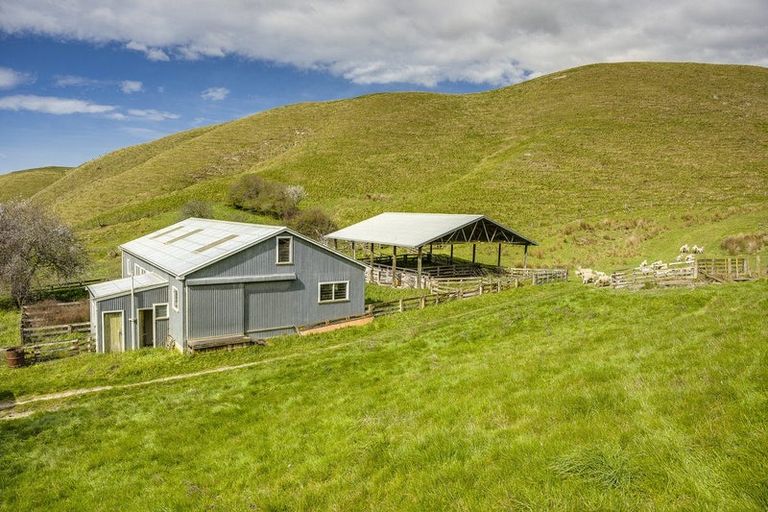 Photo of property in 210 Ongaonga Road, Waipawa, 4272